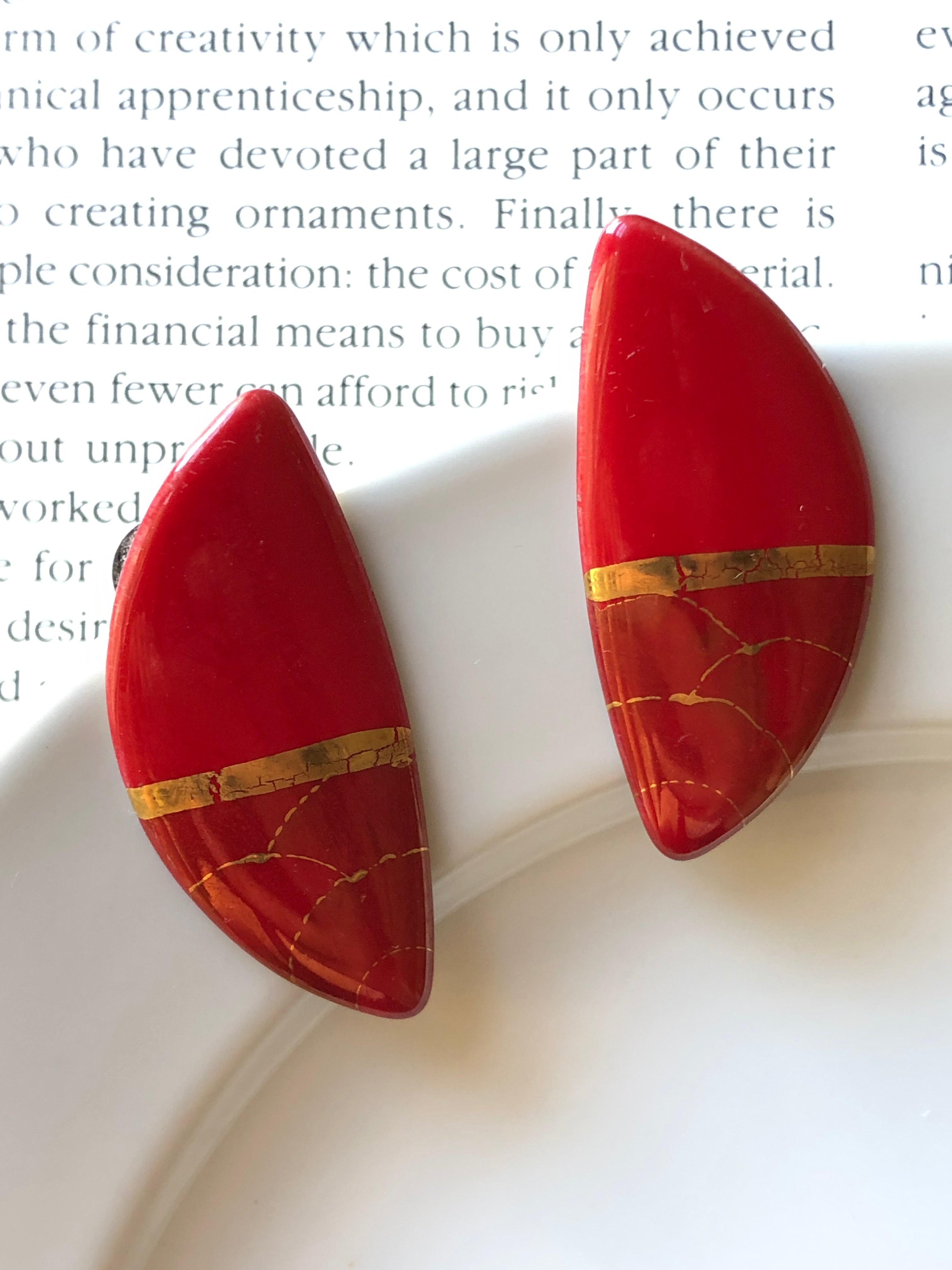 Fan Gold Stripe Red Porcelain Stud Earrings