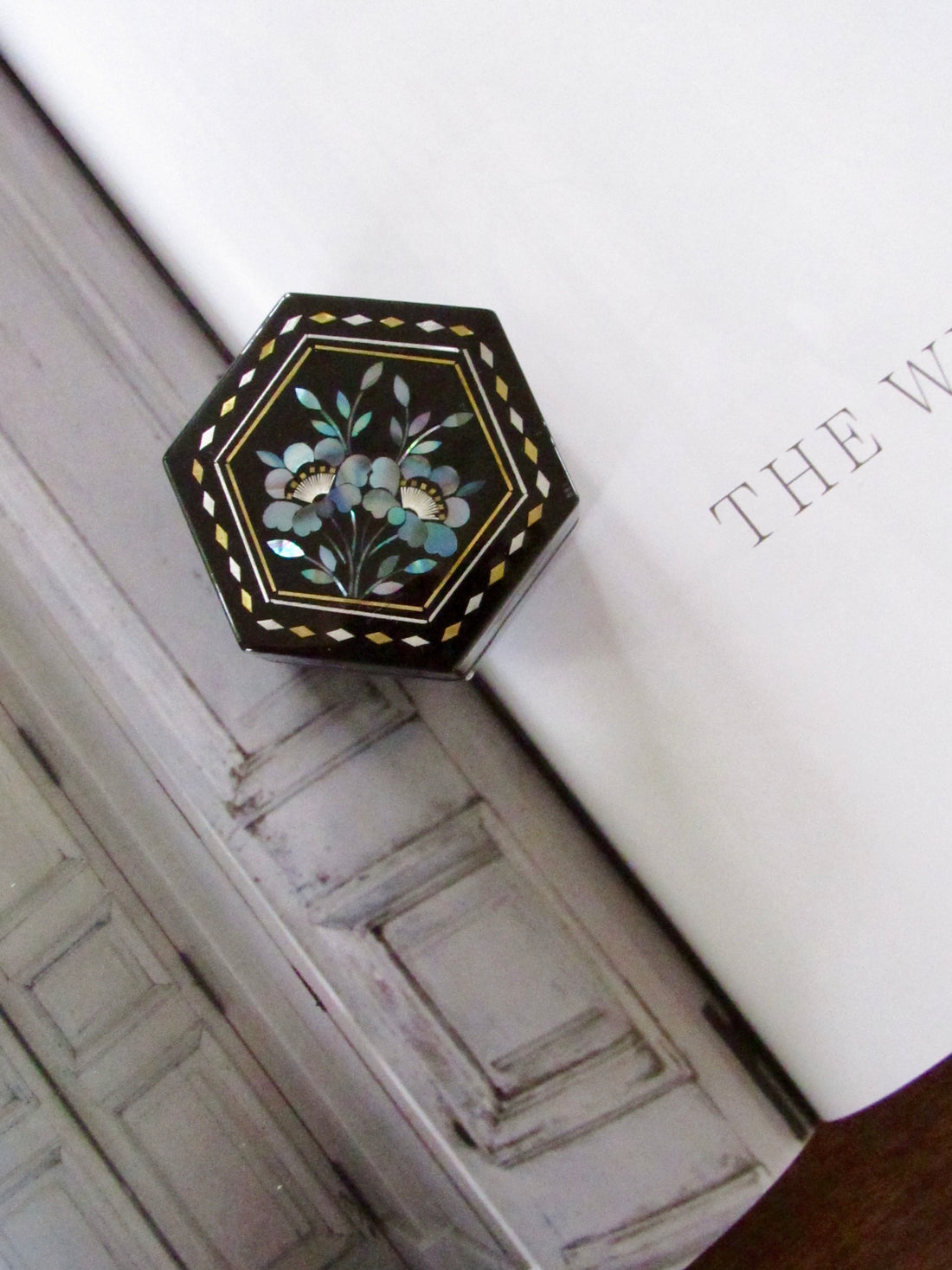 Hexagon Shape Mother of Pearl Lacquer Trinket box