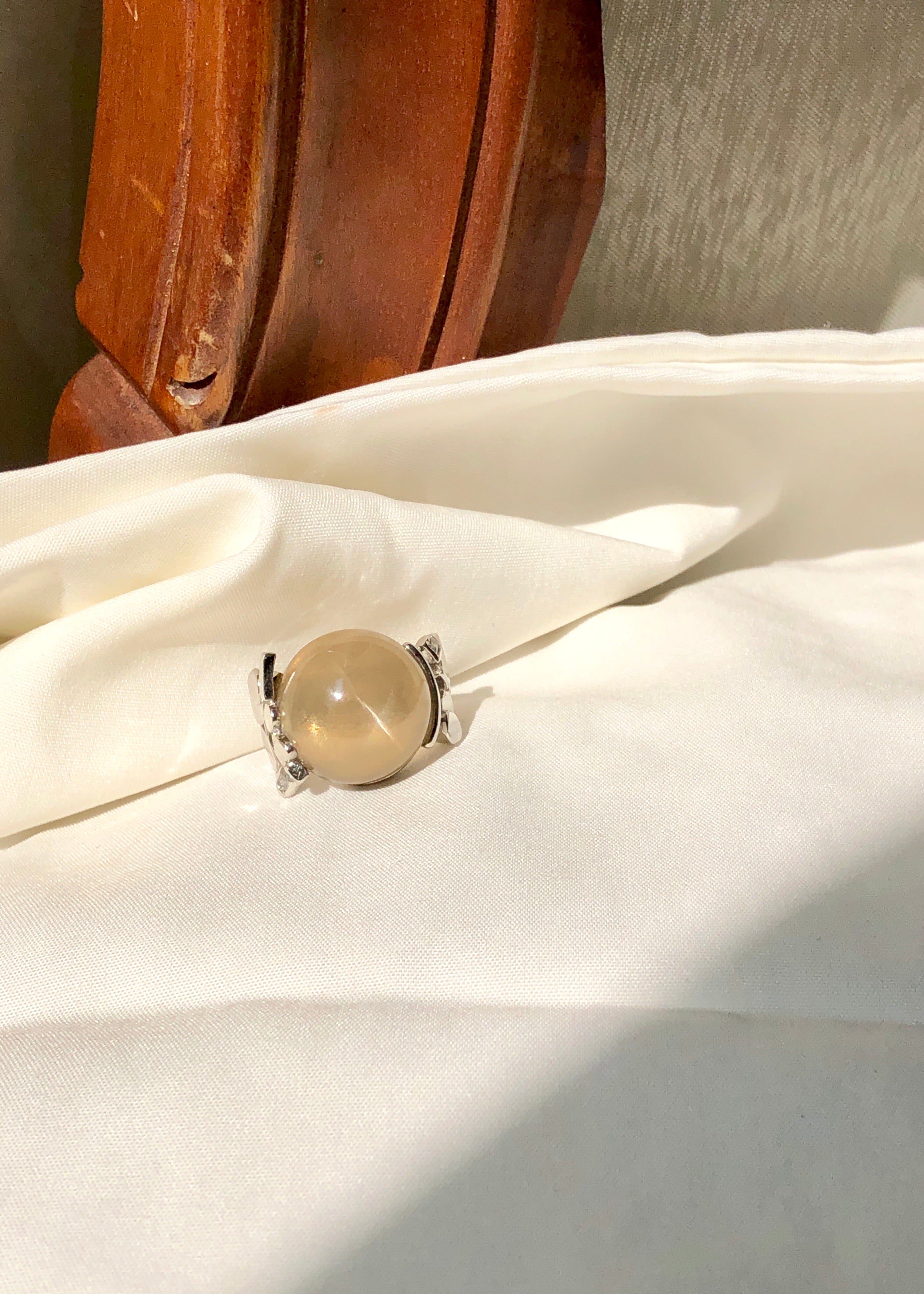 Apple Gummy Opaque Star Moonstone Ring
