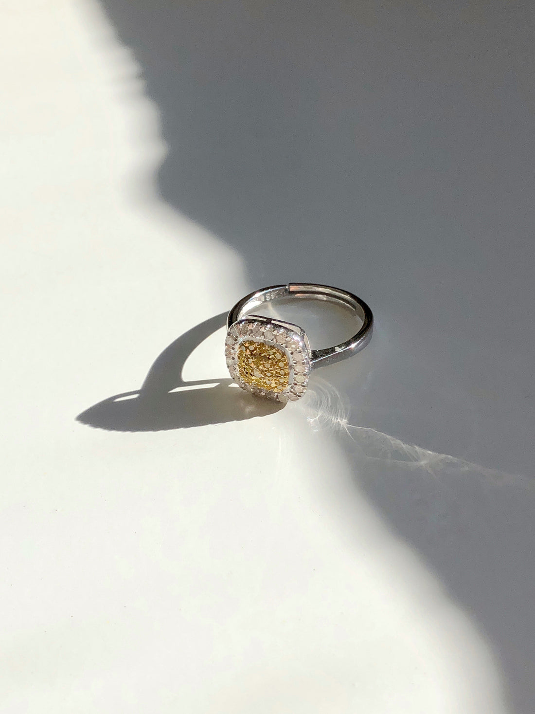 Honeycomb Natural Diamond Ring