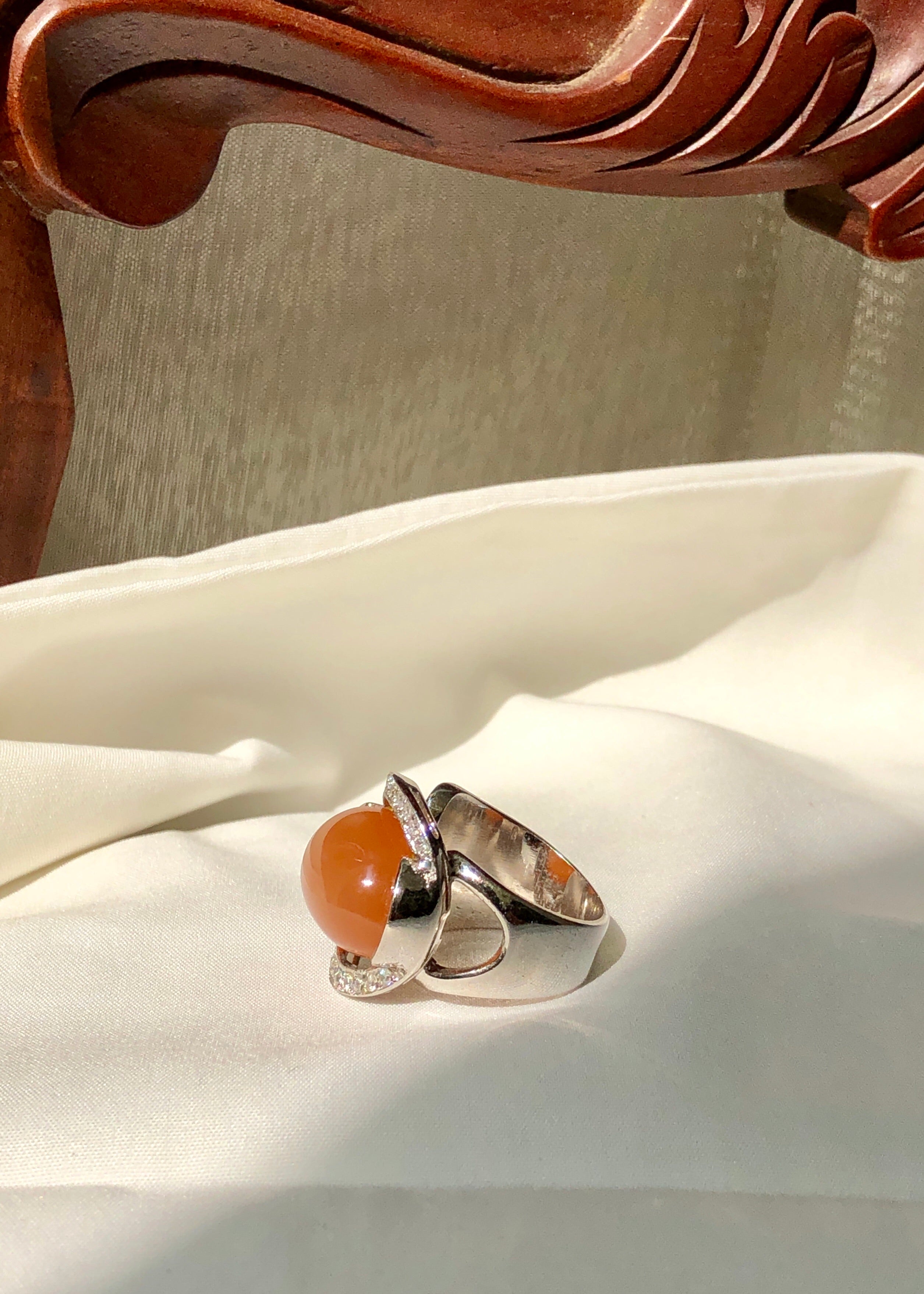 9.5 Carat Cat Eye's Peach Moonstone Statement Ring