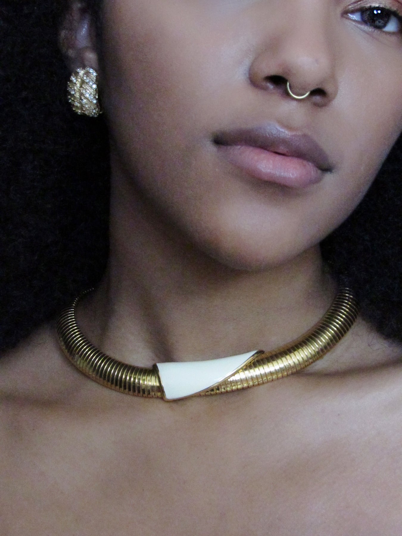 Monet White Gold Chocker Necklace