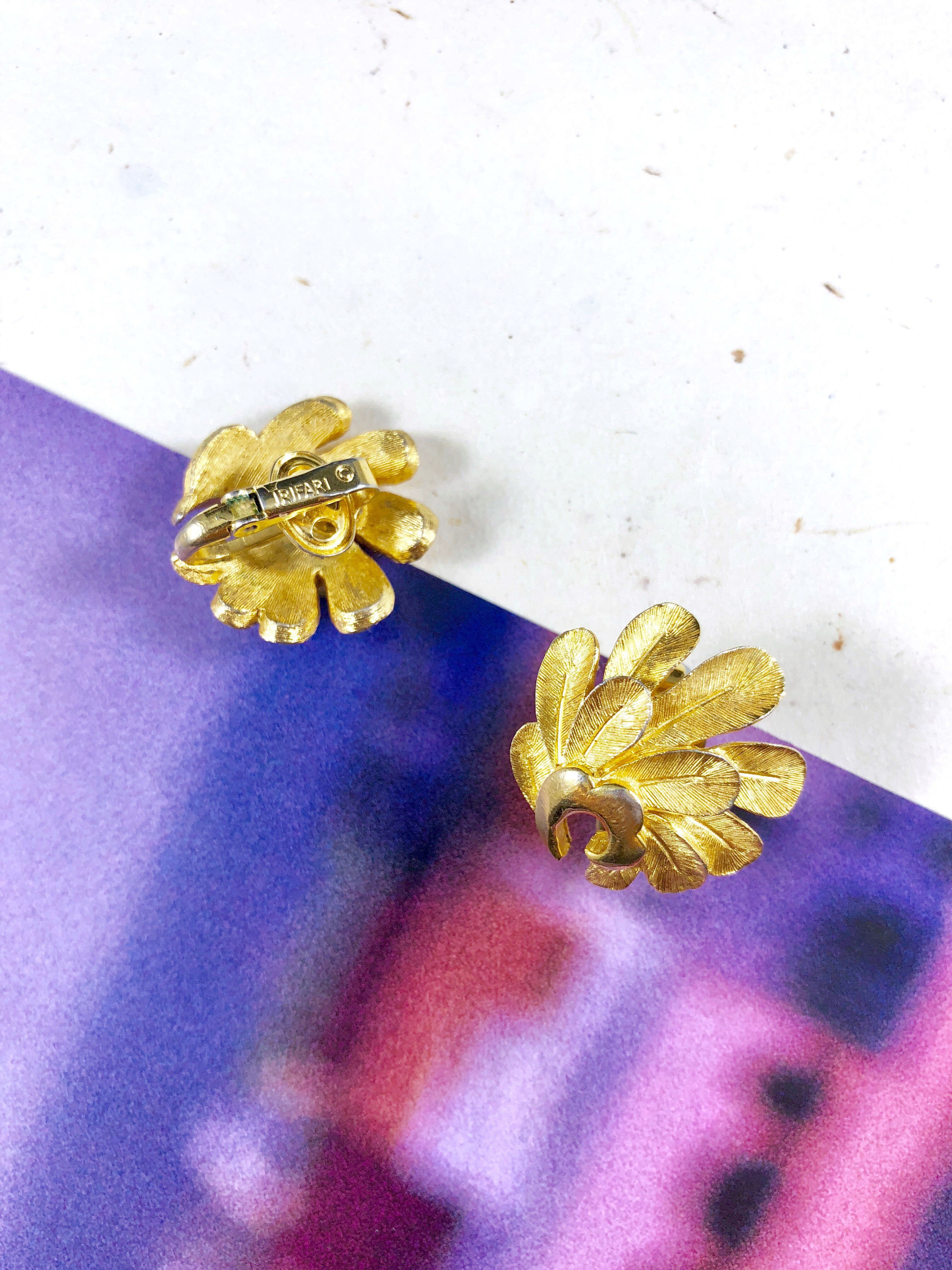 Vintage 70s Trifari Gold Feathers Statement Earrings