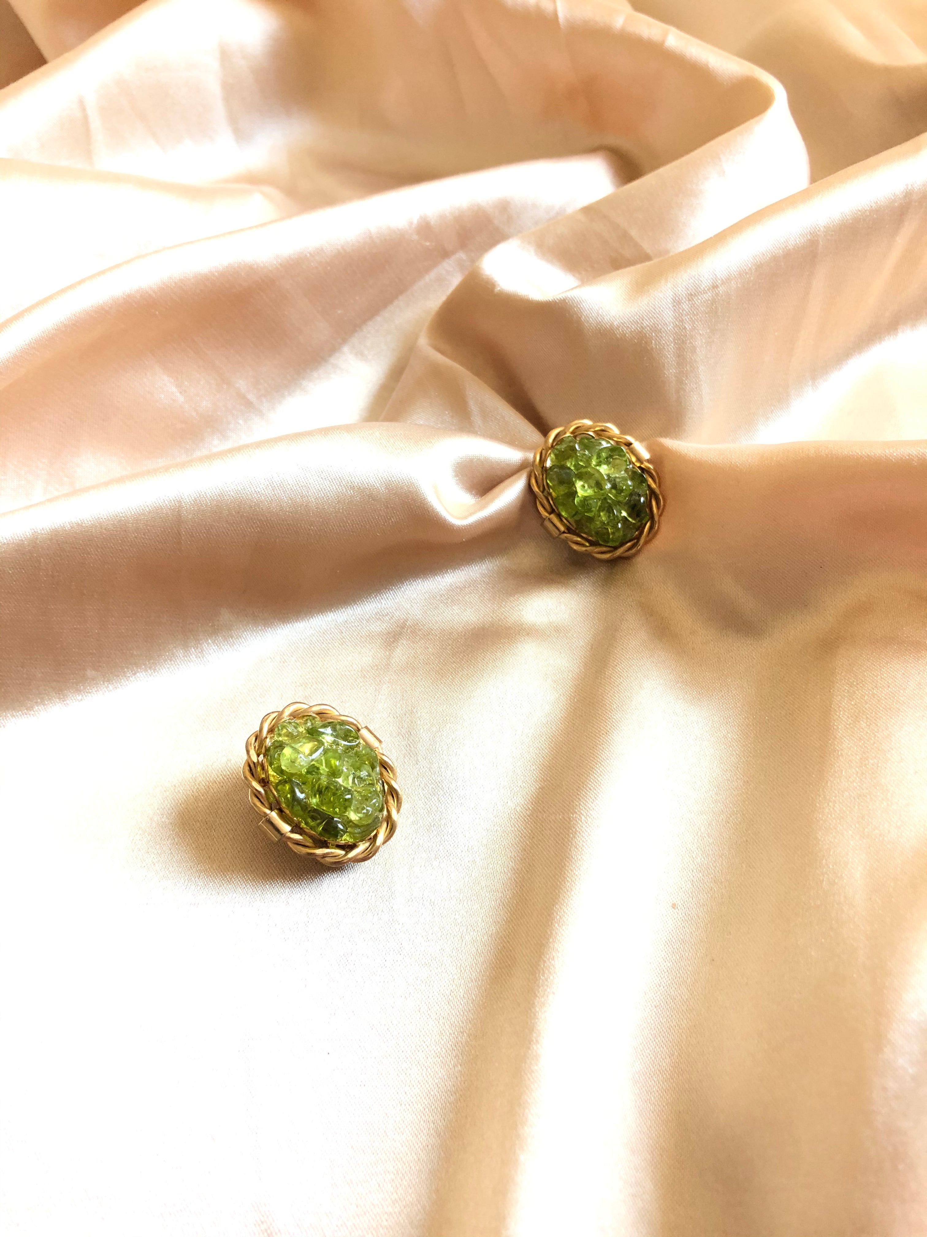 Vintage Embed Green Irregular Gem Gold Earrings